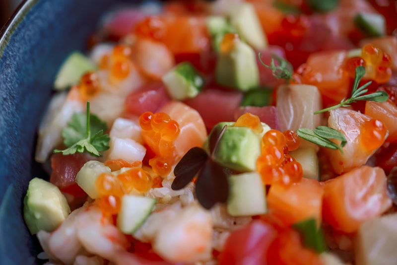 Prawn and rice bowl with avocado